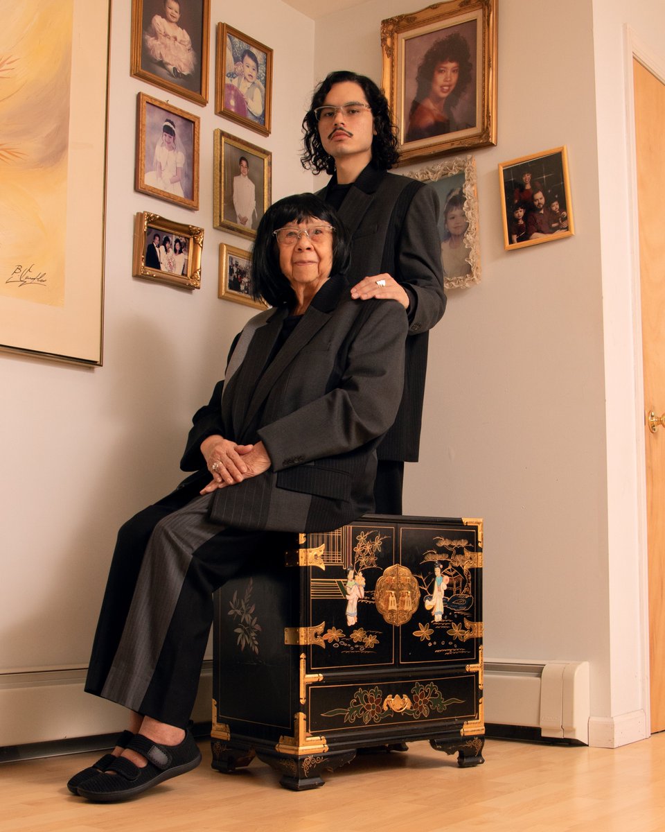 peter_devito's tweet image. picture I took of       picture I took of
me &amp;amp; grandma     my mom &amp;amp; grandma