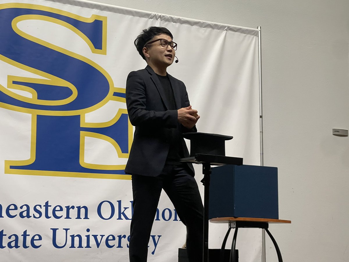 SEOSL's tweet photo. Happening NOW! ✨
Magician Jeki Yoo, as seen on America’s Got Talent, is live in the Student Union Auditorium (Room 213, 2nd Floor).
Come witness the magic! 

#SESpirit #SEVibe #ExperienceSE #SELife #ProudToBeSE #GoSoutheastern #WednesdayMotivation #Wednesdayvibes #WelcomeWeek https://t.co/HQVW1zmnFm
