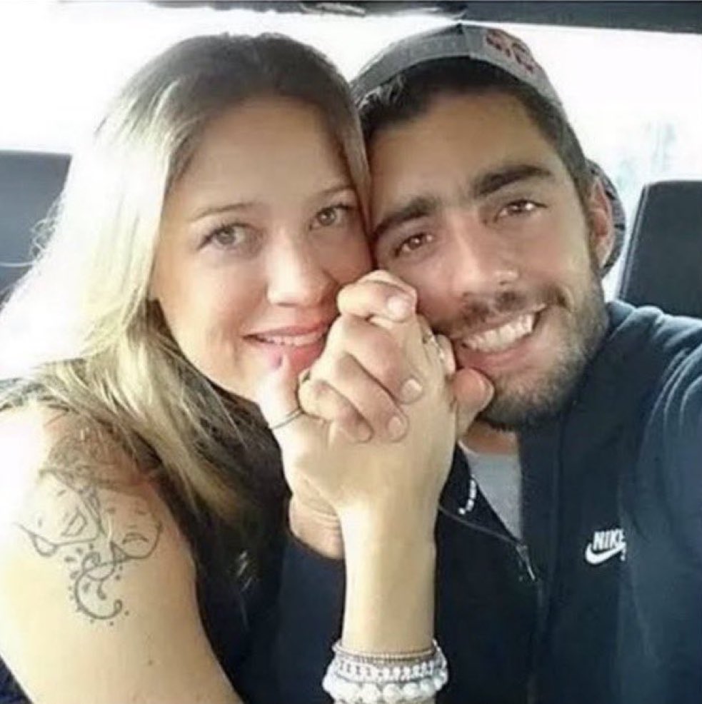 shitzu perdido no shopping do instante perpétuo tweet media