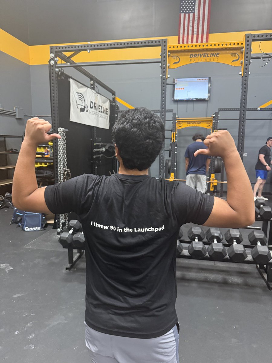 Jinki Tomita tweet media