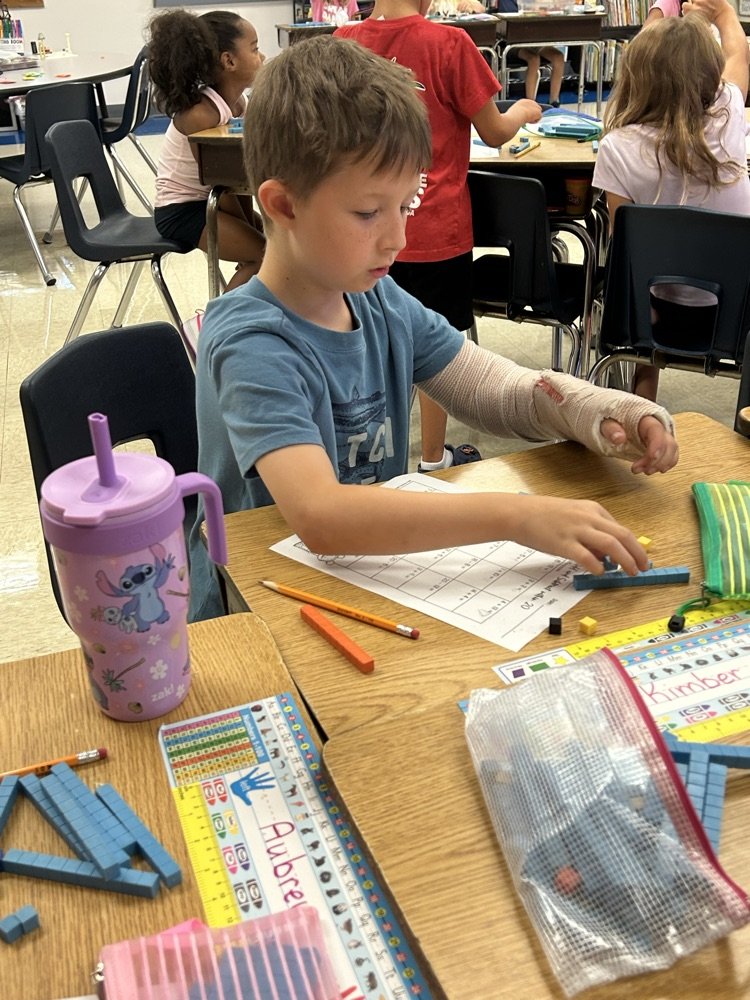 Our 2nd graders put their problem-solving skills to the test using math toolkits! Hands-on learning, big thinking! #MathInAction #2ndGradeMathematicians