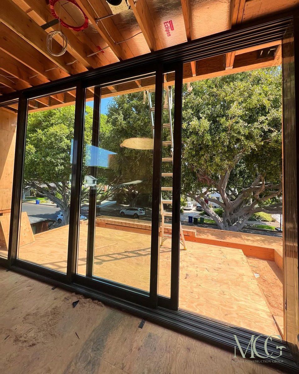 medinacgroup's tweet photo. Floor to ceiling windows and sliding doors now installed throughout the Culver City build! 🔨 #MCG #windows #glassdoors #installation https://t.co/F3XSonjn4X