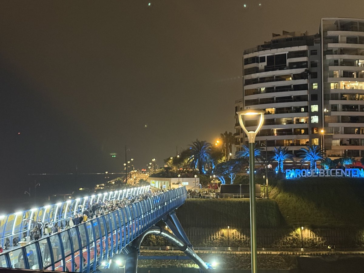 María Elena González tweet media