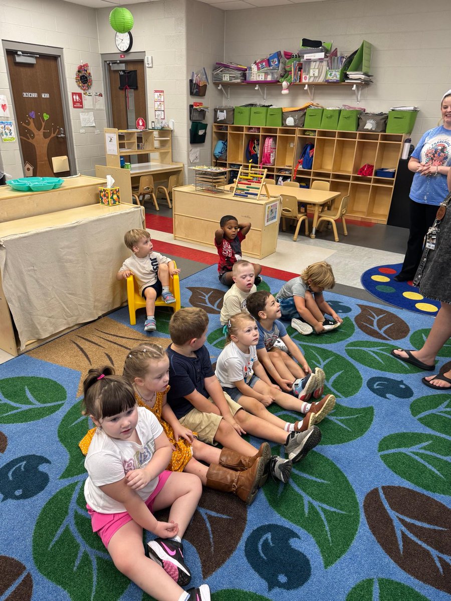 Love having our littlest bearcats back in the building today!