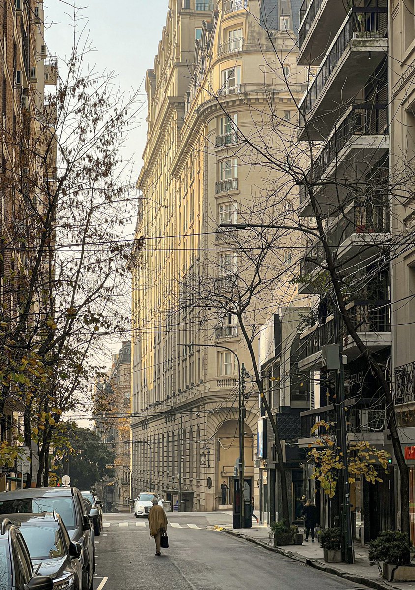 FabriCaradonna's tweet photo. Invierno en Buenos Aires ❄️☕️ https://t.co/U7pglYla5v
