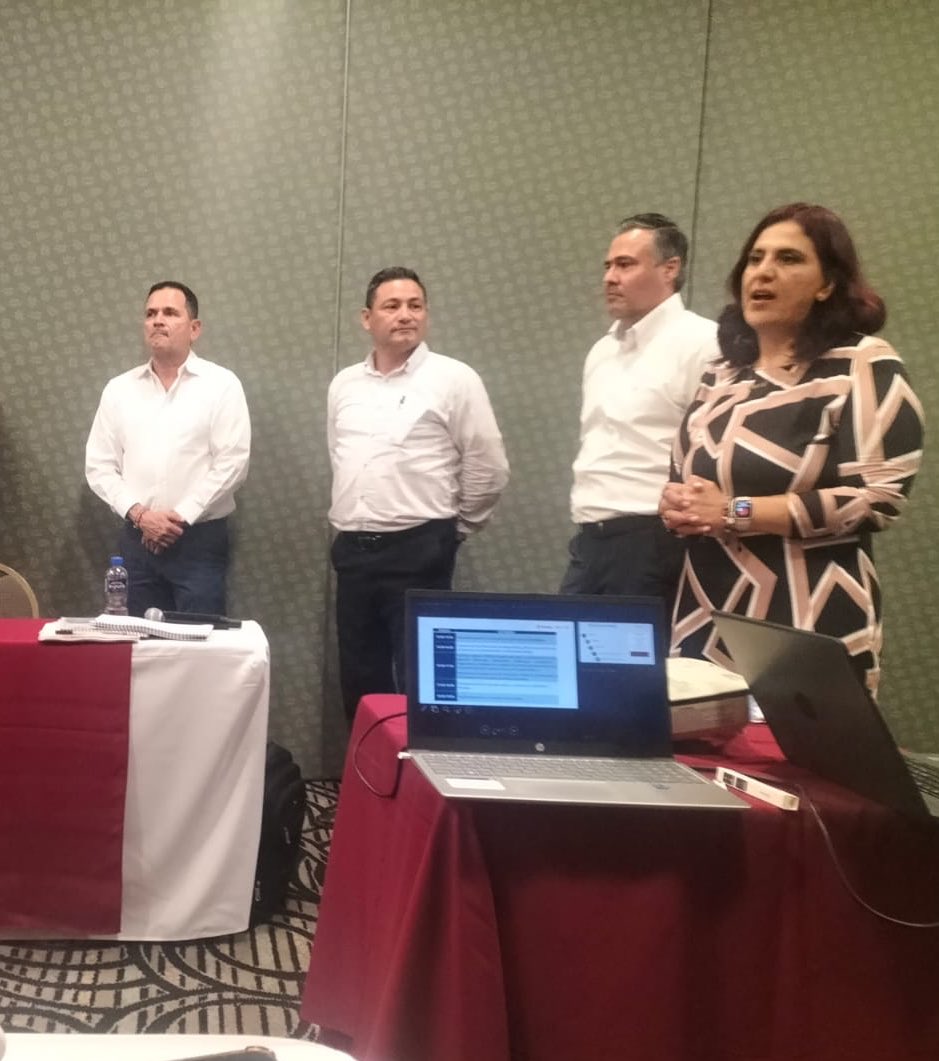 “Encuentro Estatal de la Estructura Educativa de Educación Básica de <a href="/SECSonora/">SEC Sonora</a> con Jefes de Sector y Supervisores, quienes fortalecen con su experiencia los trabajos en este ciclo escolar 2025-2026; Agradezco el compromiso del Director General #RobertoAlmada”

<a href="/BettyCotaPonce/">Betty Cota Ponce</a>