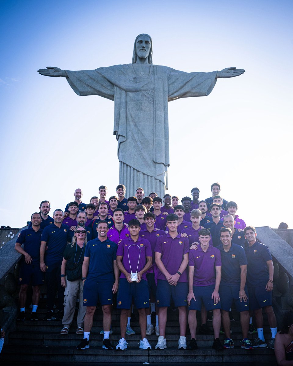 📍🇧🇷 Espectacular visita del Barça Sub20 al Cristo Redentor de Rio de Janeiro

💙❤️