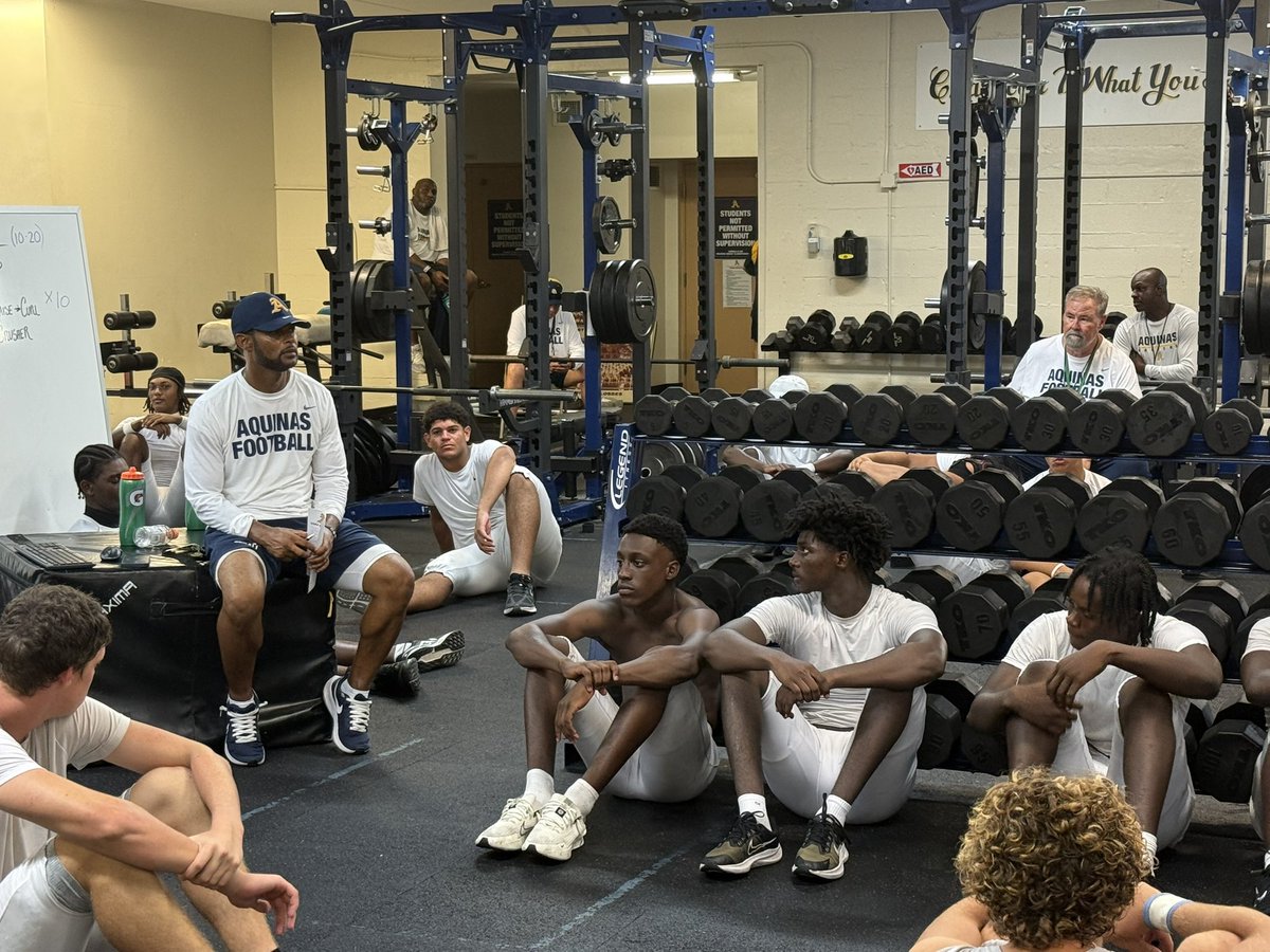 Aquinas Football (@sta_football) on Twitter photo 🔹🔸 It’s the little things that account for achieving enormous moments.🔸🔹
#VictoryStory
#FFTE
#YouGoWeGo
<a href="/CoachHarriott/">Roger Harriott</a> 🔹🔸 It’s the little things that account for achieving enormous moments.🔸🔹
#VictoryStory
#FFTE
#YouGoWeGo
<a href="/CoachHarriott/">Roger Harriott</a>