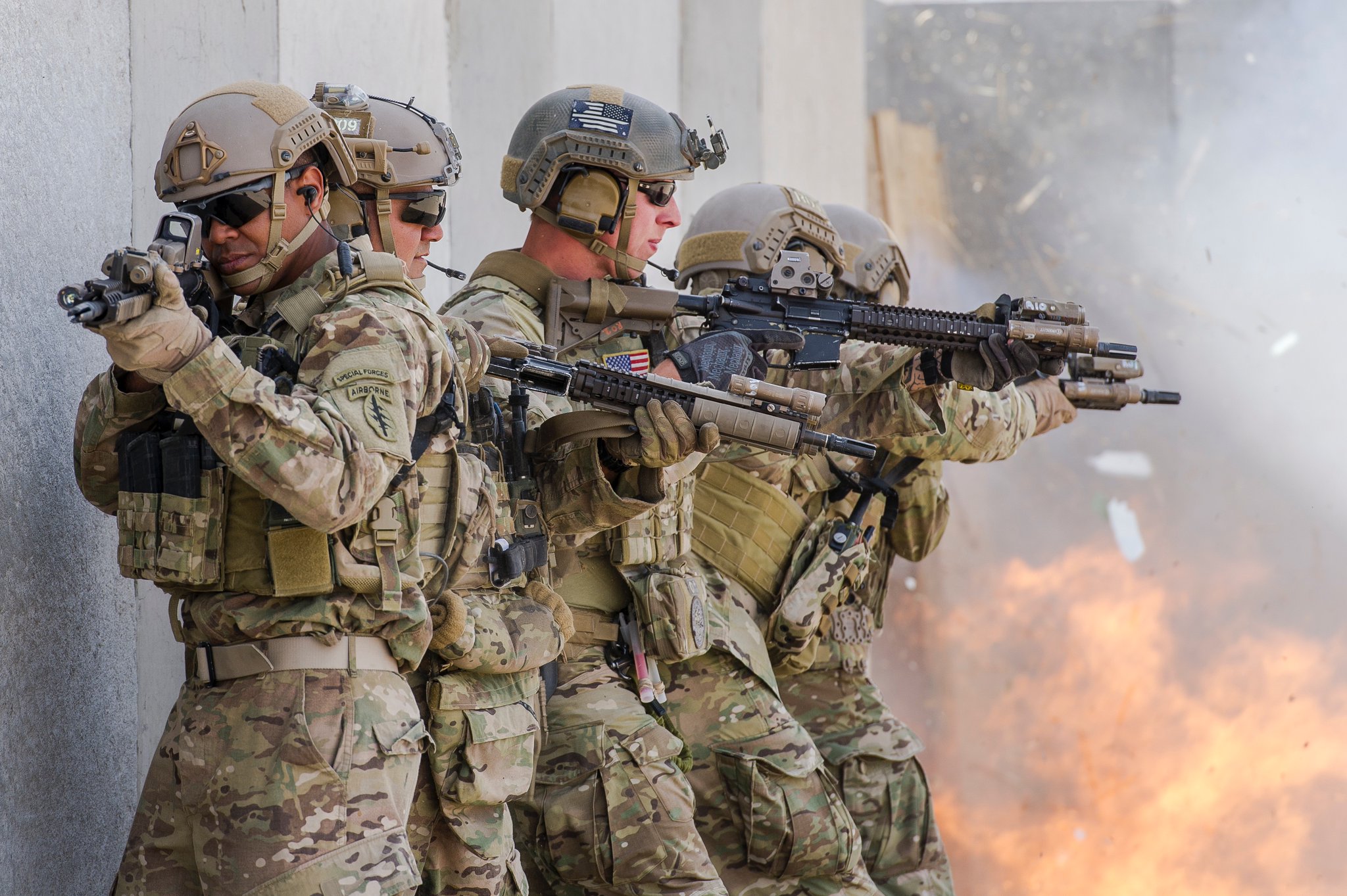 米陸軍 第5特殊部隊グループ 下士官用ベレー(1967年製) US ARMY(米陸軍) 第5特殊部隊グループ/ベレーフラッシュ