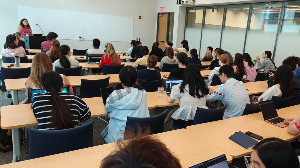 YNPC (@yaleneurpostdoc) on Twitter photo Big thanks to <a href="/sharilwiseman/">Shari Wiseman</a>  for such an inspiring talk! π
Your journey as bothπ§  neuroscientist & π chief editor was truly inspiring β especially for postdocs exploring alternative career paths.π
#Neuroscience #PostdocLife #Yale
#AcademicCareers Big thanks to <a href="/sharilwiseman/">Shari Wiseman</a>  for such an inspiring talk! π
Your journey as bothπ§  neuroscientist & π chief editor was truly inspiring β especially for postdocs exploring alternative career paths.π
#Neuroscience #PostdocLife #Yale
#AcademicCareers