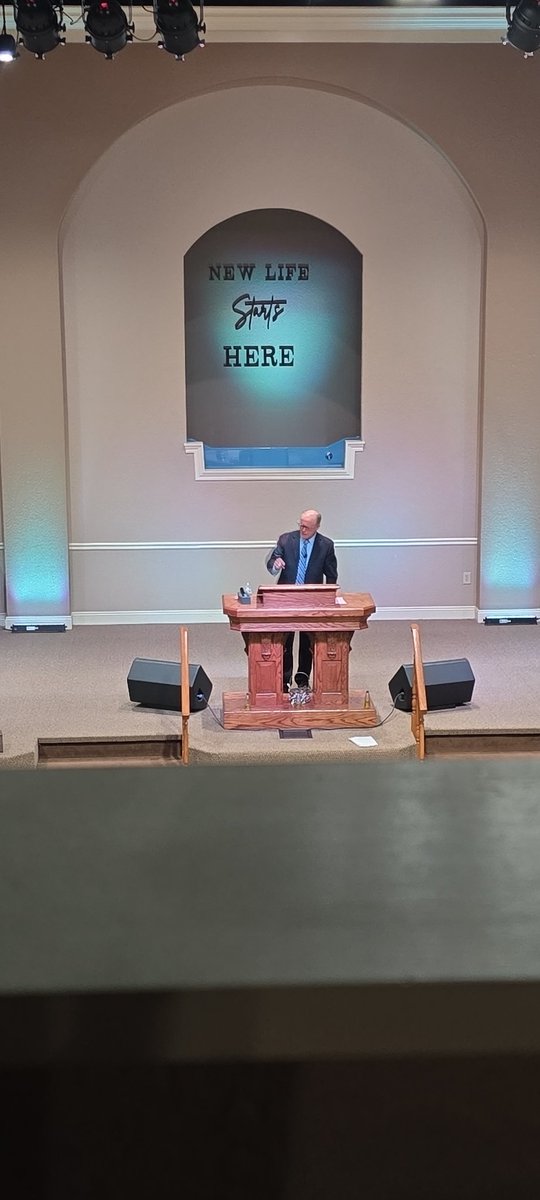 Love this wonderful man of God!!! Pastor Jimmy Mitchell, teaching us tonight on "Persuing Excellence".
#persuingexcellence #apostolic #upci #floridadistrict #apostoliclife #pensacola #alupcpensacola