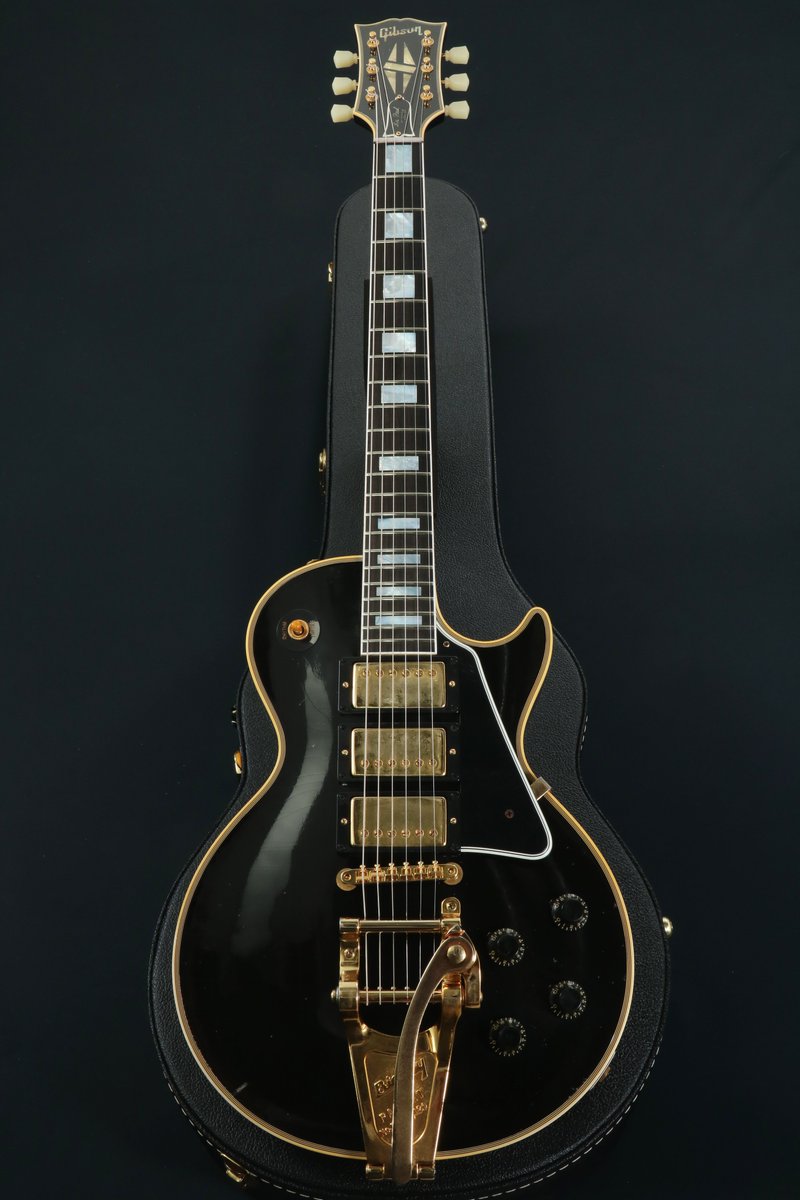 1484ikebukuro's tweet image. 【#新着中古ギター】ギブソン最高峰グレード！
Gibson Custom Shop / #MurphyLab 1957 Les Paul Custom 3PU w/Bigsby Light Aged 4.53kg
2025年製のレスポールカスタム３PU＆ビグスビーが入荷しました！ライトエイジドでウェザークラックや打痕を施したリアルな１本！#4K写真
ishibashi.co.jp/ec/product/280…