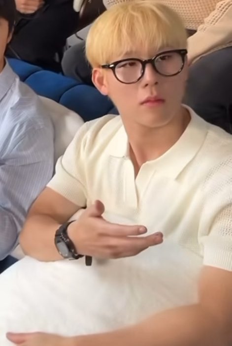 he still looks so cute