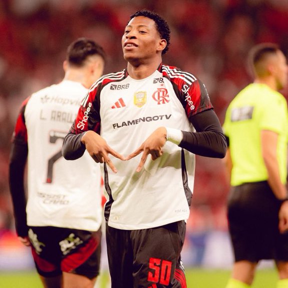 MAIS UMA ASSISTÊNCIA DE UM DOS JOGADORES QUE MAIS GOSTO NESSE ELENCO, ELE CORRE O CAMPO TODO, MAXIMO RESPEITO AO PLATA