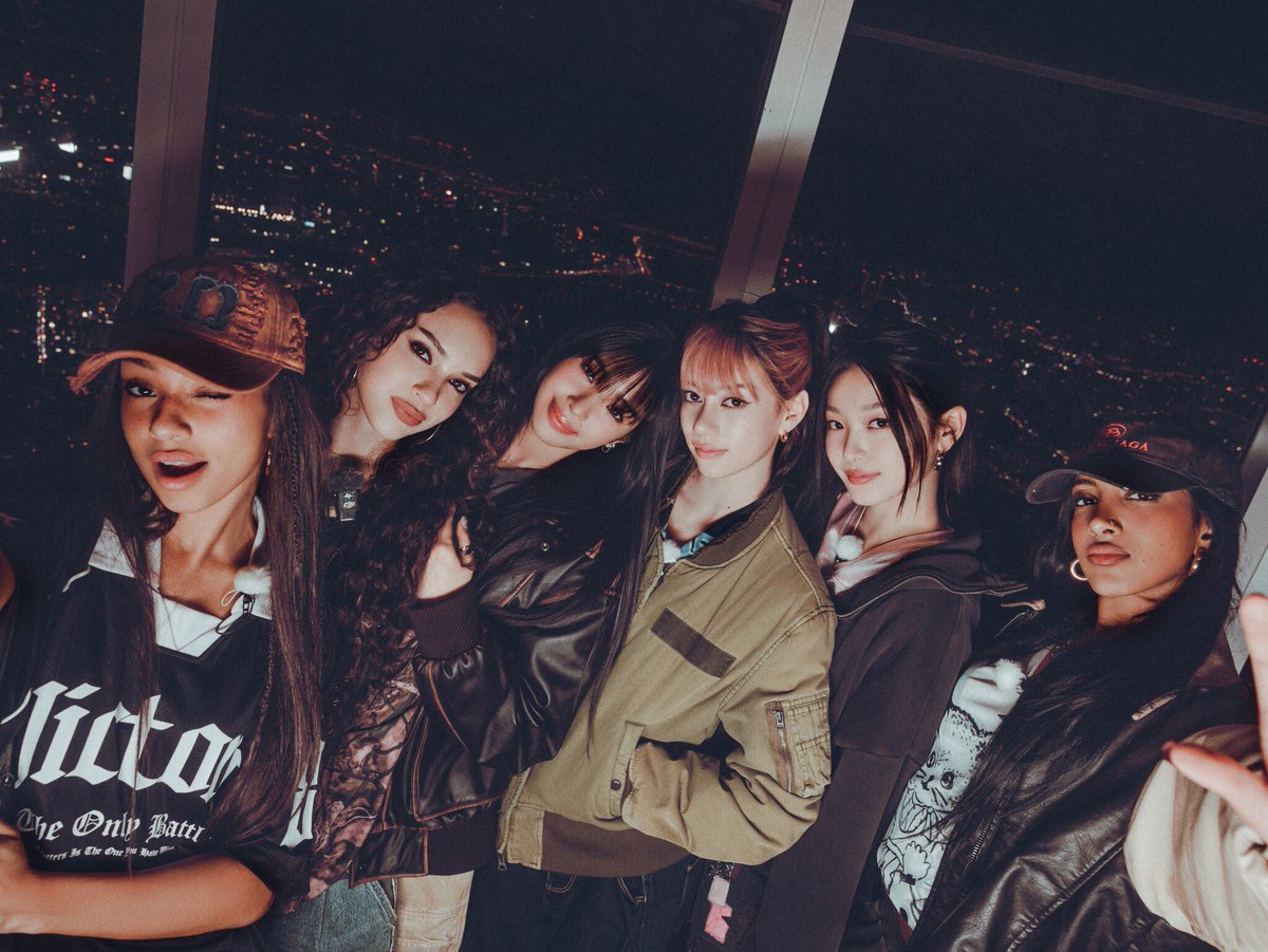 loveblyjimin's tweet image. they look so good oh my god i love this picture