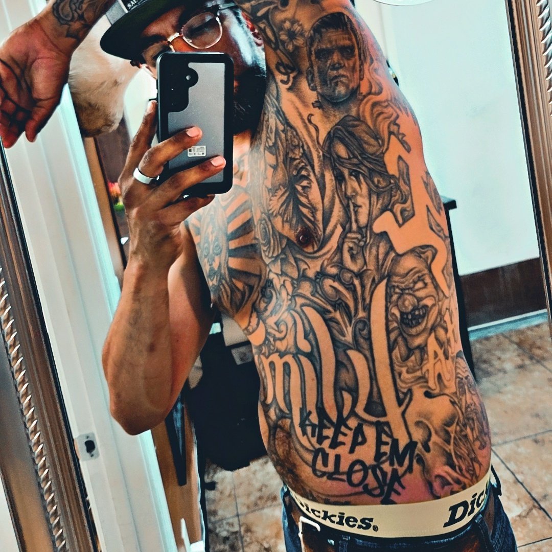 smilemore665's tweet photo. #tattoo https://t.co/xqLRVnUyAl