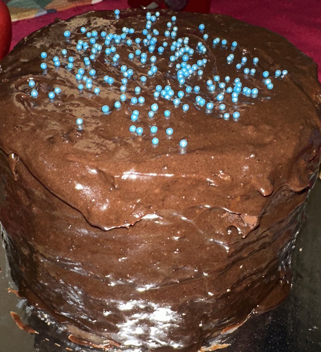 Cuanta alegría se puede repartir con un pastelito con betún de chocolate 🥹❤️‍🩹👵🏻