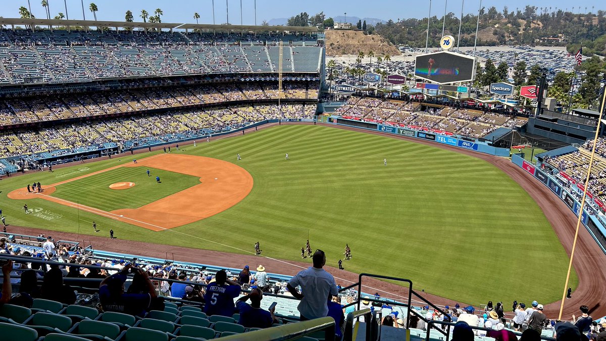 NolanHeflin's tweet photo. 8/17/25 Dodgers vs Padres with my brother 🙌🏼❤️ https://t.co/iiqzsKftuB