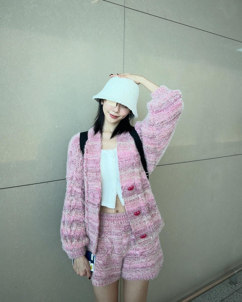 594KMJ's tweet image. M
귀여워🩷 #rabbits_daily