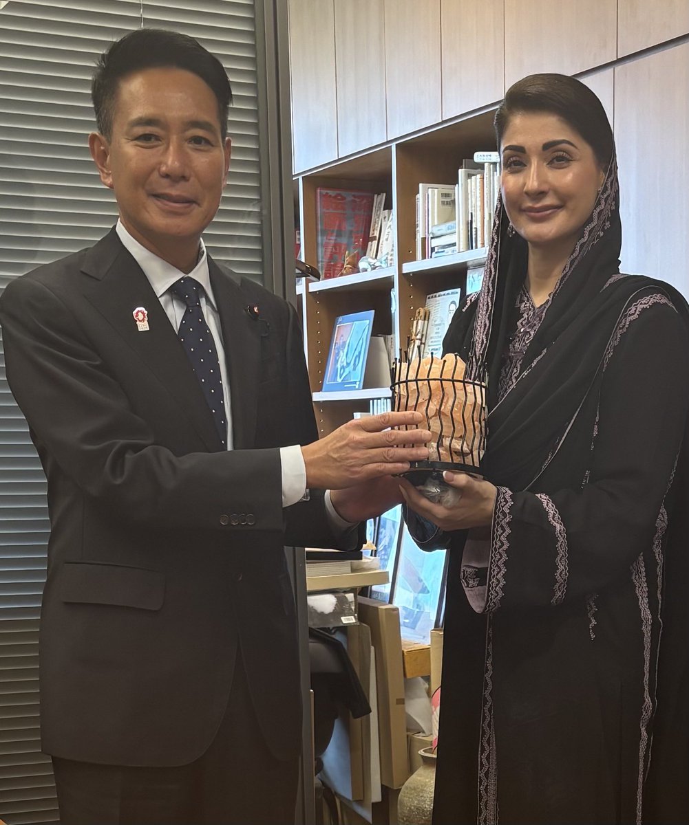 昨日、私の国会事務所に、パキスタンのマリヤム・ナワーズ・シャリフ・パキスタン・イスラム共和国パンジャーブ州首席大臣がお越しになりました。シャバーズ・シャリフ現首相の姪で、ナワーズ・シャリフ元首相にご長女。将来の首相候補のお一人です。私が日本・パキスタン議員連盟の会長を務めておりま