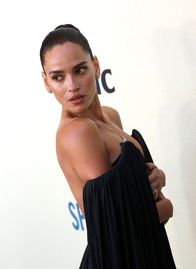 Gy1viWCWUAAFhd8?format=jpg&name=900x900