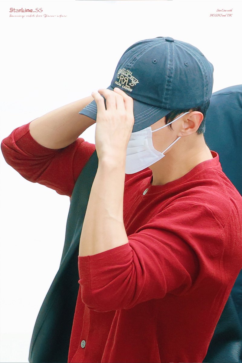 StarLine_SS's tweet photo. 250821 GMP 출국
❤️
#도겸 #DK #석민 #ドギョム 
#세븐틴 #SEVENTEEN https://t.co/qnA1iQOVSC