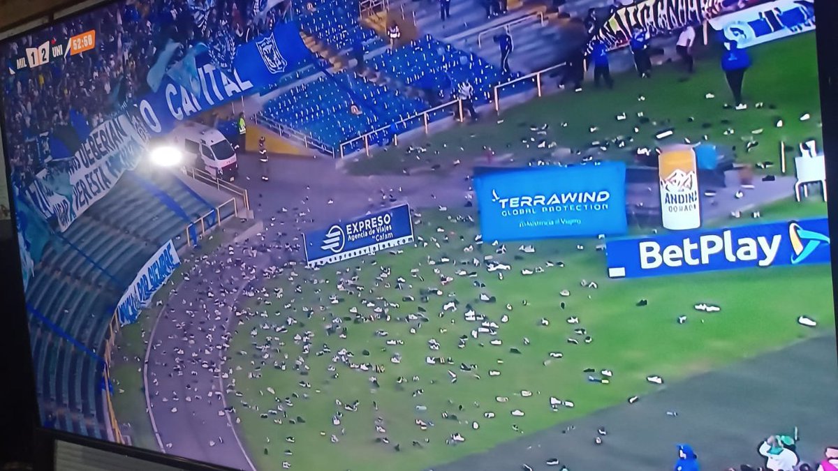 El Bus🇵🇱 tweet media