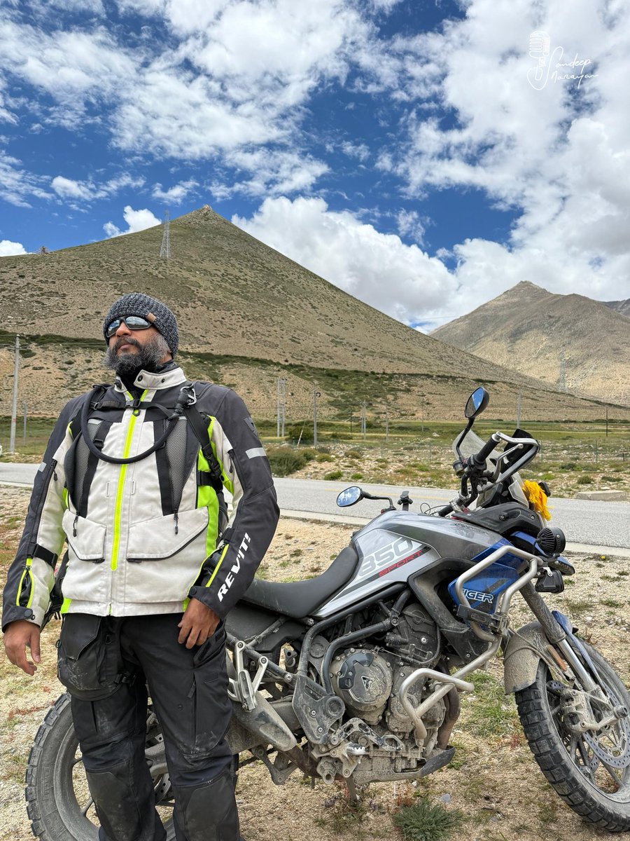 sandeepnmusic's tweet image. On the road from Nepal to Mount Kailash with Sadhguru—last time on foot, now on two wheels. Smoother roads, stronger spirit, unreal views. Unforgettable ride so far, and more to come. From the saddle to the sacred. #Kailash #Sadhguru #Motorcycle #Himalayas #Pilgrimage #Travel