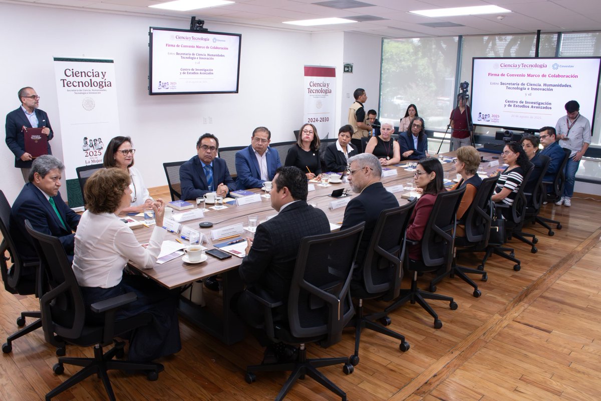 Participaron en el acto, por Secihti, el titular de Jurídico <a href="/eduardogromx/">Eduardo Guerrero</a>; y <a href="/OfeliaAngulo_/">Ofelia Angulo</a>, de la Oficina de la secretaria. Por Cinvestav: secr. Académico, Abdel Pérez; secr. Administrativo, Jesús Corona; coord. del Centro Investigación sobre Envejecimiento, Mónica Lamas. 7/8