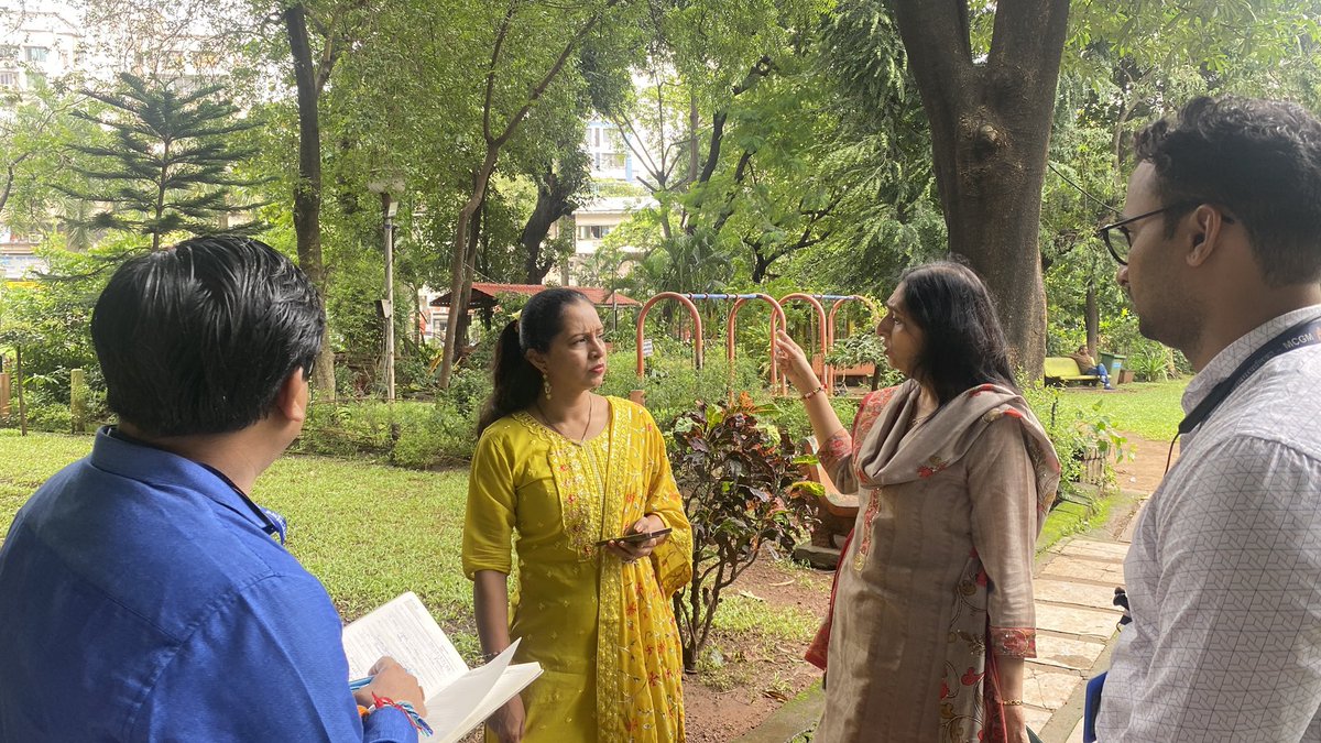 NehalShahBJP's tweet photo. Had a fruitful meeting with Garden Cell Dept. & F/North Garden officials on the proposed refurbishment of B. N. Maheshwari Udyan, Matunga

With new gazebos, open gym equipment, a turf play zone with apparatus for children, pathways, benches for senior citizens, and upgraded lighting — the park is set for a complete transformation for residents’ joy & wellness. ✨

#Matunga #Ward177 #GreenMumbai #UrbanDevelopment #PublicSpaces #CommunityFirst