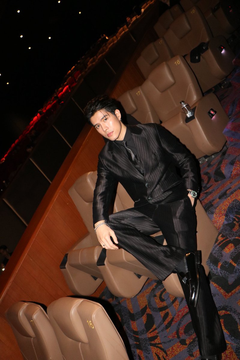 Buutuss_'s tweet photo. GALA PREMIERE 
#buutuss_ #โศกาภิวัฒน์ #Sokaphiwat https://t.co/paPjLeBItj