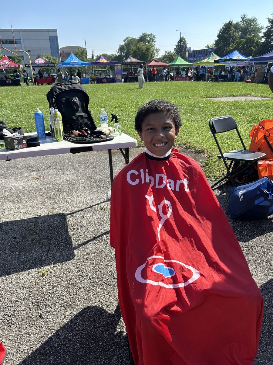 ClipDart (@clipdart) on Twitter photo <a href="/ClipDart/">ClipDart</a> Illinois Team gave nearly 40 FREE CUTS for Englewood <a href="/ChiPubSchools/">CPS - Chicago Public Schools</a> students‼️
THANKS to the Englewood Community Action Council for hosting such a powerful event for the neighborhood 👏
We look forward to continuing this essential work for <a href="/ChiPubSchools/">CPS - Chicago Public Schools</a> students 🙌 <a href="/ClipDart/">ClipDart</a> Illinois Team gave nearly 40 FREE CUTS for Englewood <a href="/ChiPubSchools/">CPS - Chicago Public Schools</a> students‼️
THANKS to the Englewood Community Action Council for hosting such a powerful event for the neighborhood 👏
We look forward to continuing this essential work for <a href="/ChiPubSchools/">CPS - Chicago Public Schools</a> students 🙌