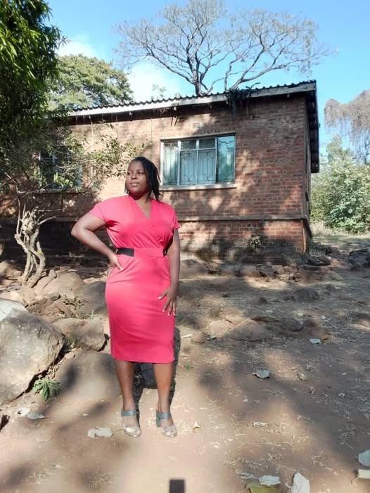 nyasajobs's tweet photo. She has produced 65 A's and 35 B's in Mathematics at Malosa Secondary School in Zomba, the highest achievement at the school. 

She is a Genius Mathematician! A proud graduate of Mzuzu University, class of 2021. https://t.co/pcKS39dQVS
