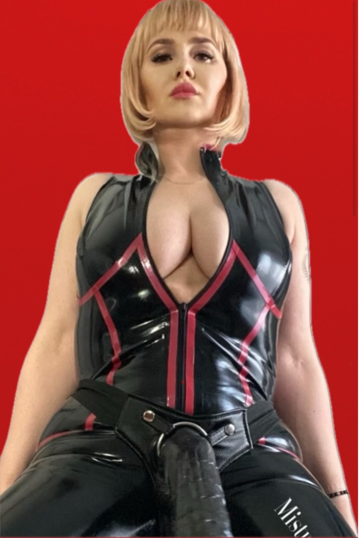 EmilyPeaches69's tweet photo. Gorgeous Dominant Lady @MistressEvelynX … https://t.co/3wAgkJ6Qhy