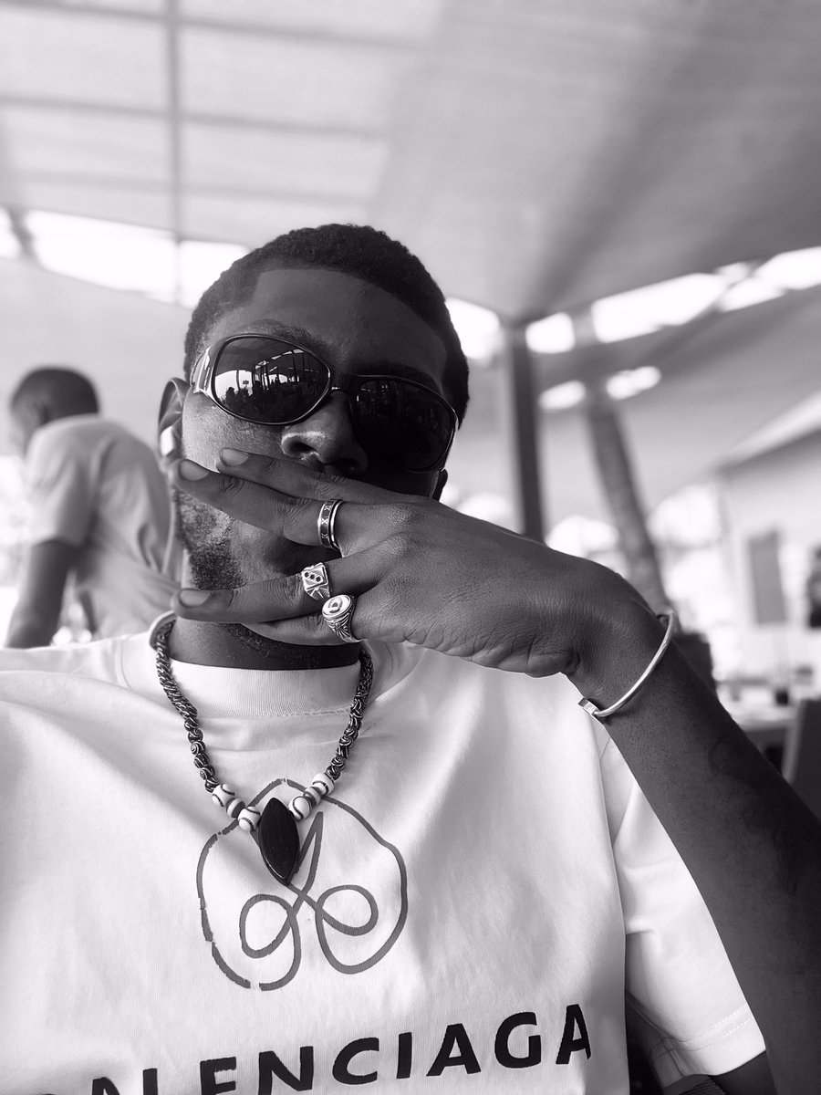 Donnner2's tweet photo. 🇦🇴🤍💠 https://t.co/H1cutVdPck