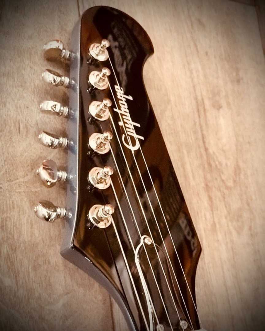 cookesnorwich's tweet photo. **SALE**
We have 2 Epiphone Dave Grohl DG-335 in Pelham Blue left in stock.
Now only £899
.
https://t.co/UIqz9psCS7 https://t.co/lHTcsfLt7n