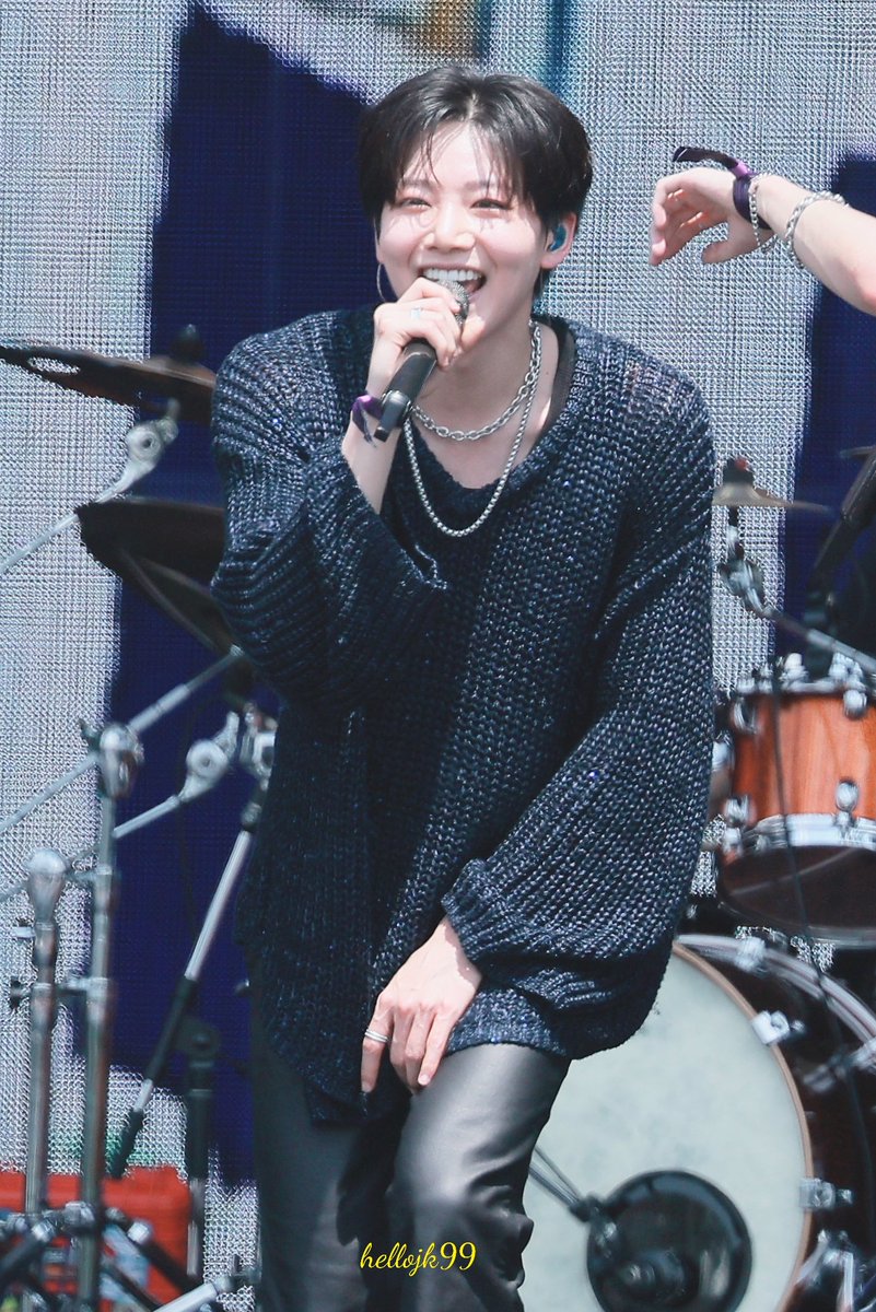 헬로🌠 tweet media