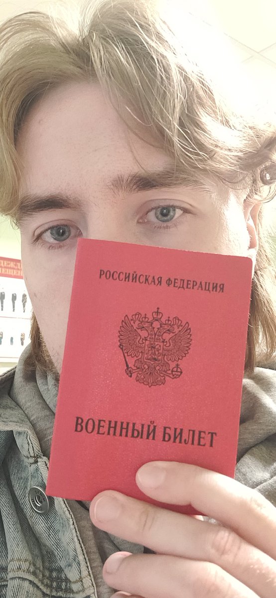 semkiit's tweet photo. Я достаю из широких штанин... https://t.co/QMXRSWBNtl