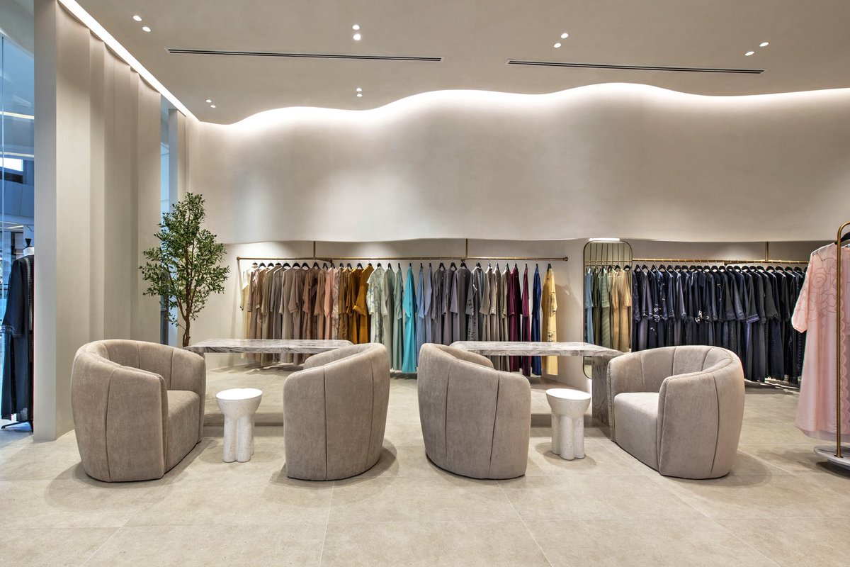 Mauzan's tweet photo. Cool enough to be your fav shopping destination 😉🎀🌷

#mauzan
#mauzansboutique
 #emarati_womenZ_national_day https://t.co/ZwhJVDJoO5