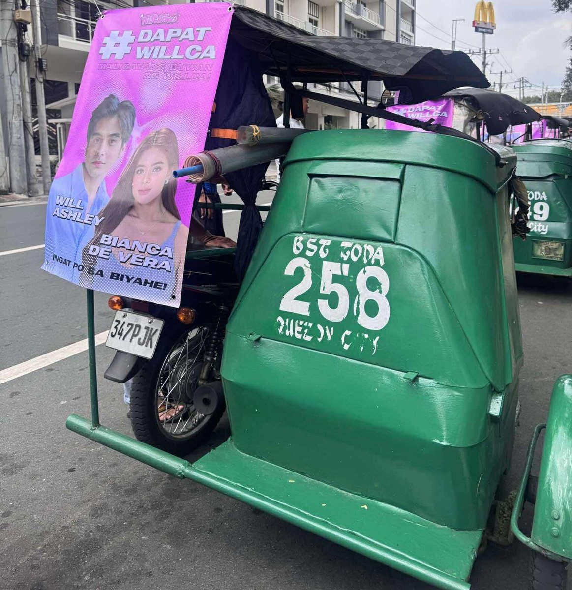 Ang aga naman ng pag kampanya dapat i-disqualify to <a href="/COMELEC/">COMELEC</a> ang panghi tignan dds yarn? Sang district bato
