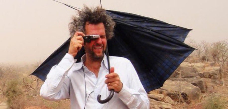 »Der Mensch besteht eben nicht nur aus Chemie, sondern auch aus ganz viel Sehnsucht.«

Christoph Schlingensief,
gestorben am 21. August 2010 in Berlin.