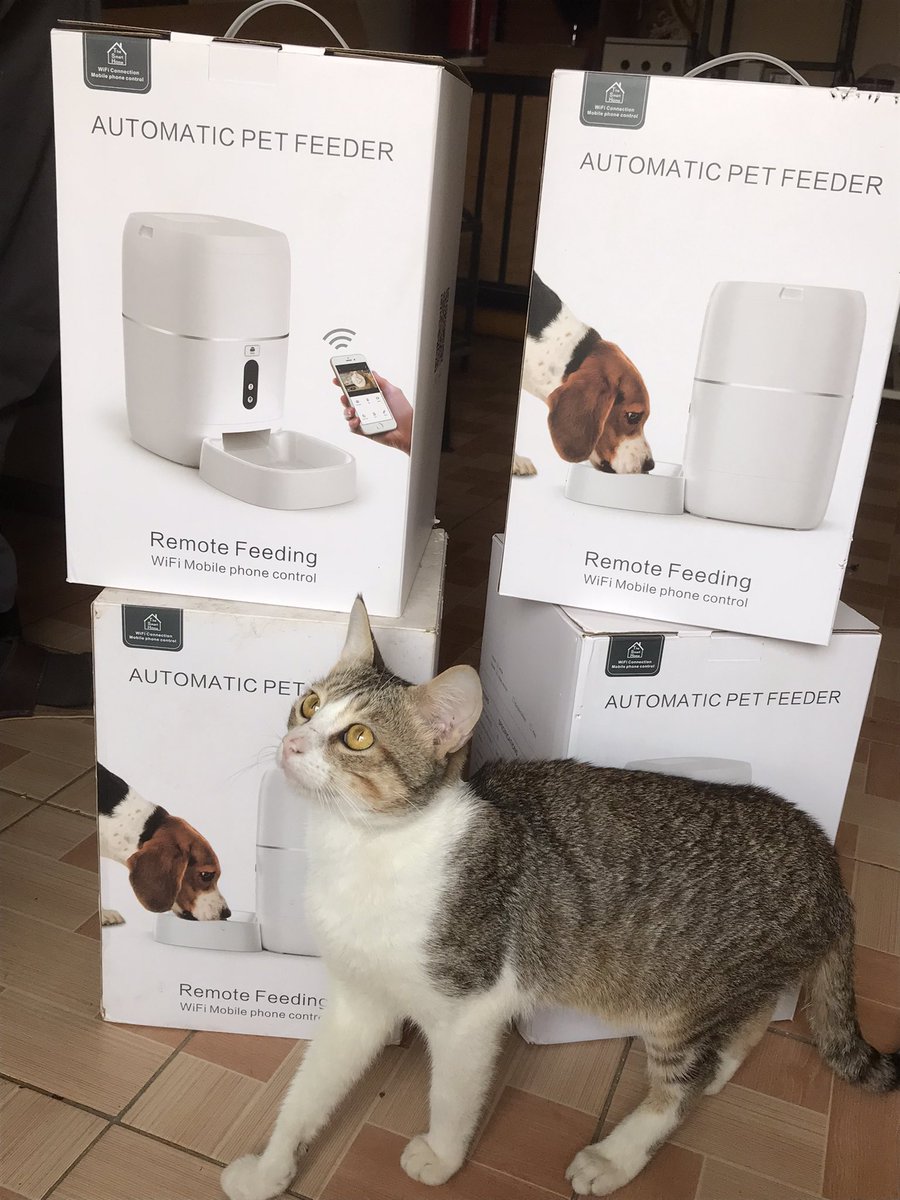 Automatic pet feeders for sale
6L dry food capacity
WiFi and Camera 
Only 3 available 

💰 18,500 only
📍 Kitengela

WhatsApp: 0111215812