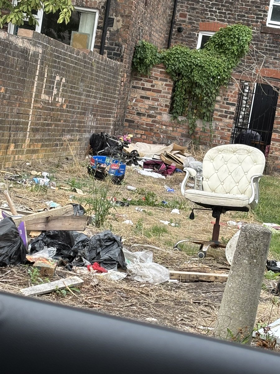 Lee Brady tweet media