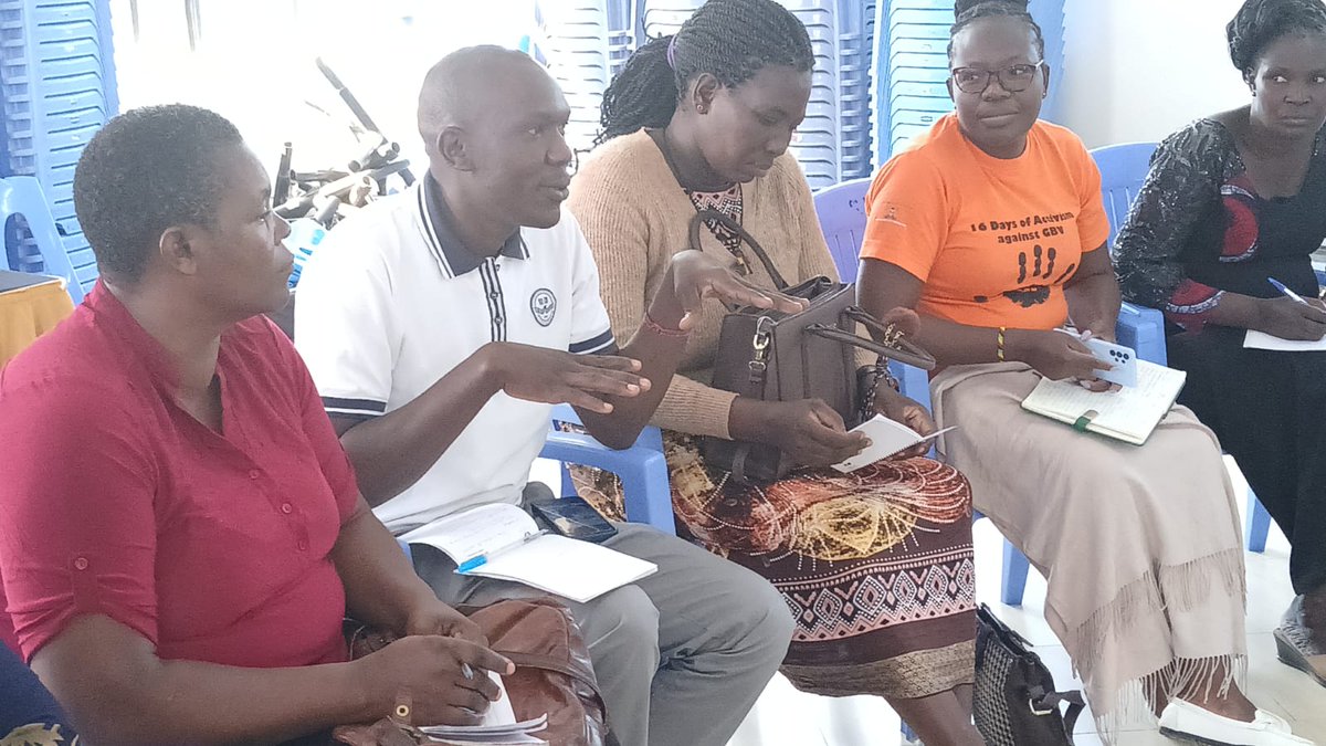 In Kisumu County, CRAWN Trust, with support from the African Women Development Fund (AWDF), brought the community together for a  Kongamano meeting under the Women Igniting Change Project. Women shared real-life experiences about the struggles they face in claiming their land