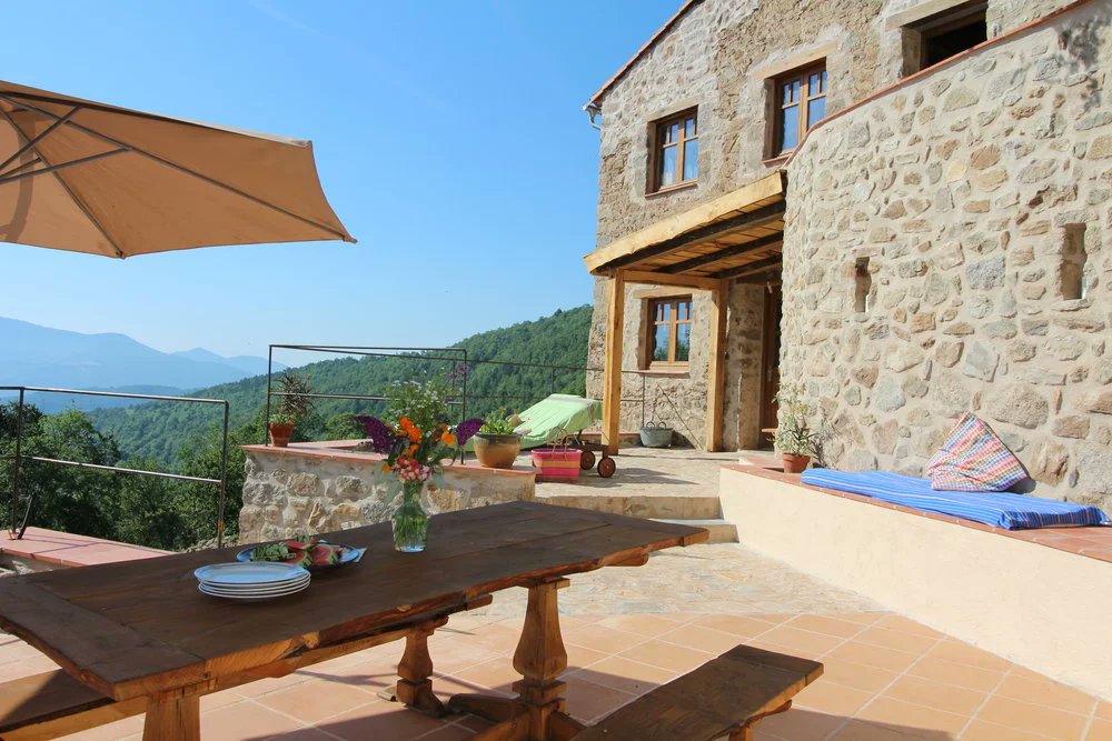 Explore the practice with JSY senior teacher Claire Berghorst in the beautiful French Pyrenees 8-23 September, 2025.  

More details on this event here - justloveyoga.com/french-pyrenees