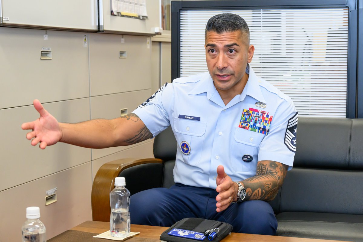 8月19日、#齋藤高行統幕最先任 は、カルロス・ダミアン在日米軍最先任