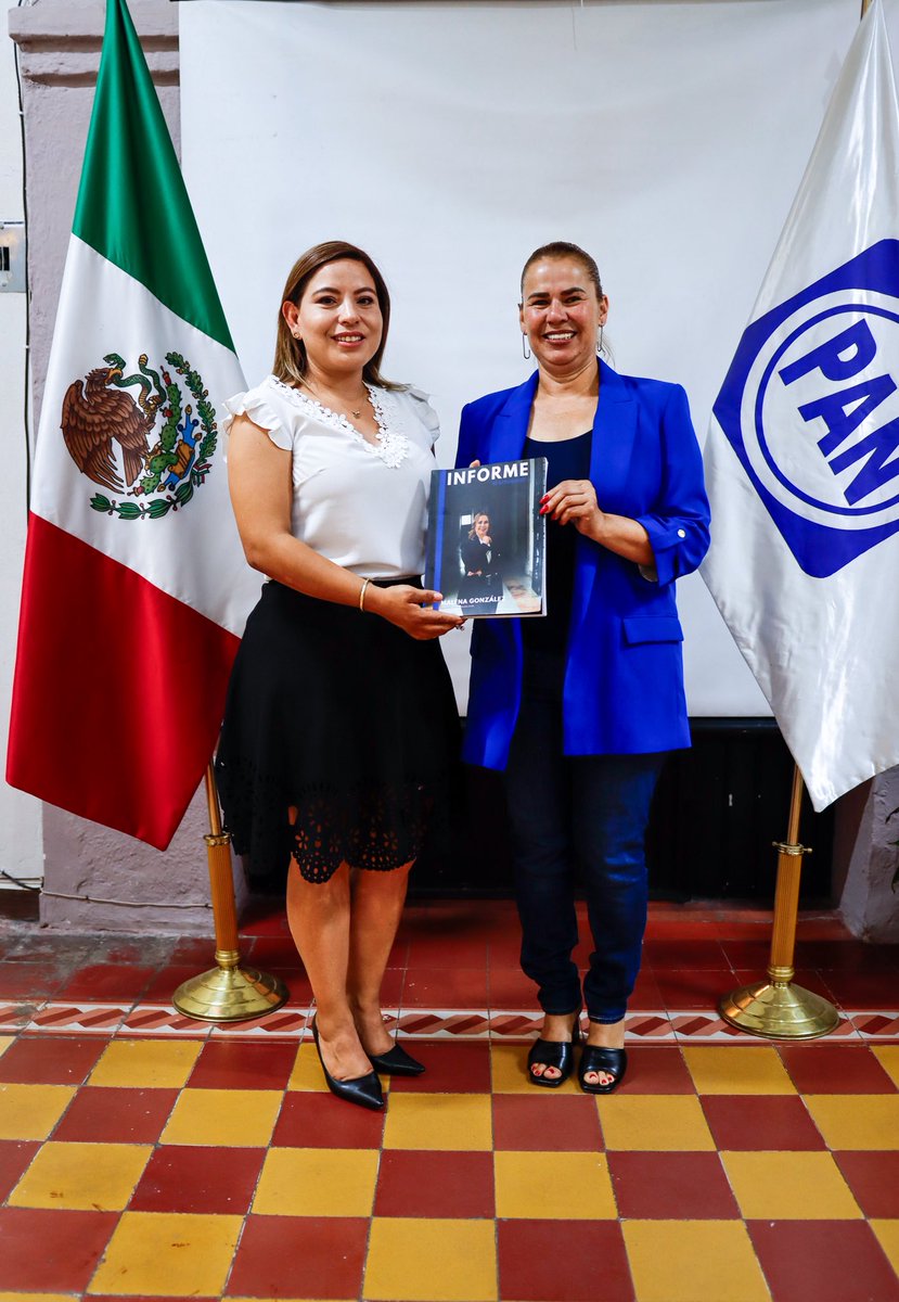Minka_hdez's tweet photo. Todo mi reconocimiento a nuestras regidoras del partido @AccionNacional por la entrega de su informe y por su trabajo firme, cercano y constante desde el Cabildo. 💙👏🏻

Demuestran con hechos lo que significa servir con compromiso y visión.

#UnidosEnAcción #PANDurango https://t.co/DIbxqKOvPx