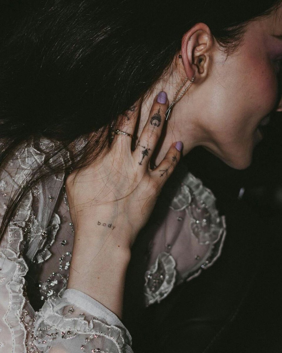 Brokenslov's tweet photo. ᴡʀɪᴛᴛᴇɴ ʙʏ ʀᴜʙɪ!!!!

Ｇｏｄｄｅｓｓ ｏｆ Ｅｒｏｔｉｃ ｌｏｖｅ

    𝑫𝒂𝒖𝒈𝒉𝒕𝒆𝒓 𝒐𝒇 𝑨𝒑𝒉𝒓𝒐𝒅𝒊𝒕𝒆 𝒂𝒏 𝑨𝒓𝒆𝒔 ,ΣЯӨƧ/ᄃЦPID https://t.co/pBx0UurzOS