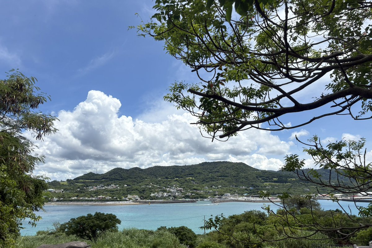 瀬底島