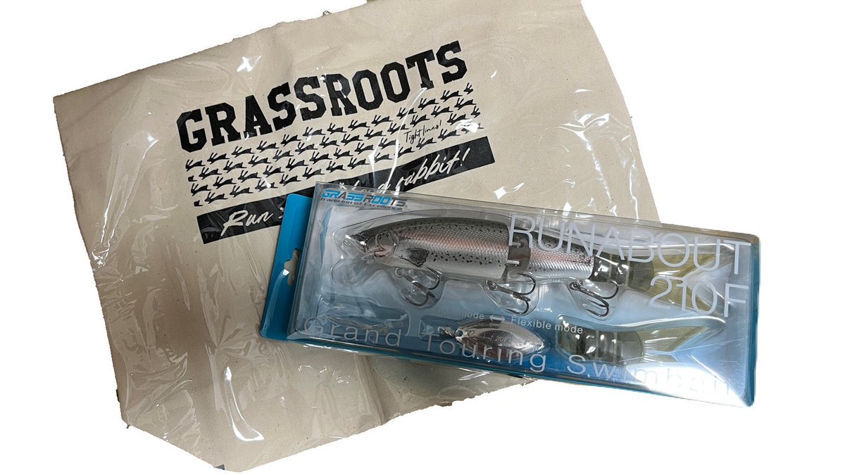 DinosaurDesign's tweet photo. @GR_Inc_fishing 様より協賛です✨️
トートバッグと #ランナバウト をご協賛いただきました。
トートバッグはウサギのシルエットが可愛いオシャレなデザイン( ´,,•ω•,,`)
 #ランナバウト は非常に使いやすくカスタムできる唯一無二のビックベイト.ᐟ.ᐟ.ᐟ
ありがとうございます🙇‍♂️ https://t.co/XxBBekxdeH